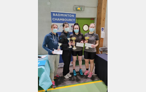 Andréa et Eloïse - vainqueurs du DD série 1 au tournoi de Chambourcy les 5/6 février 2022