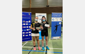 Éloïse - vainqueur du SD série 1 et Andréa - finaliste du SD série 1 au tournoi de Chambourcy les 5/6 février 2022